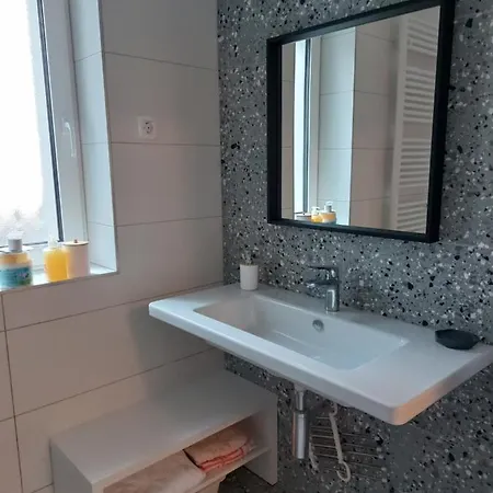 Apartma Sava-stol * 耶塞尼采