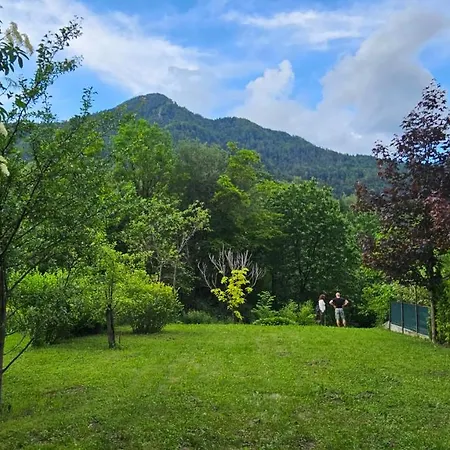 Apartma Sava-stol جيسينيس