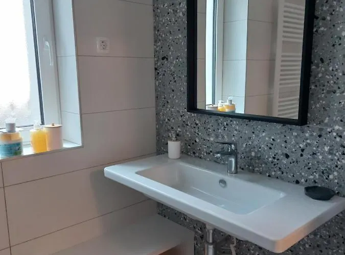 Apartma Sava-stol * جيسينيس