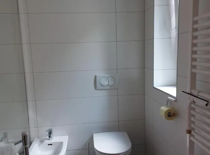 Apartma Sava-stol * جيسينيس