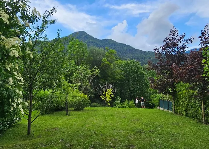 Apartma Sava-stol جيسينيس