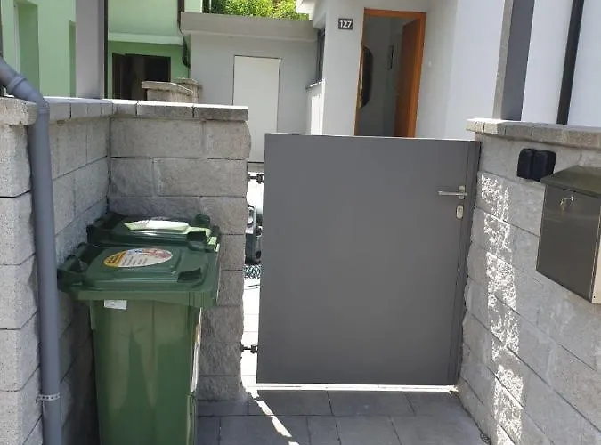 דירה Apartma Sava-stol